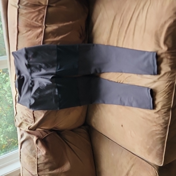 New With Tags Black Leggings, Mesh Thigh Detail, Size Large - Picture 2 of 3